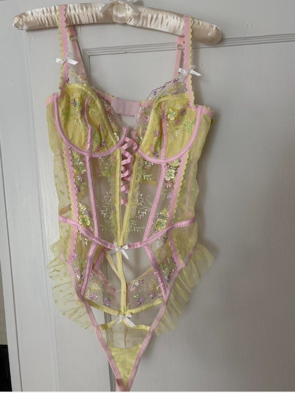 For love and lemons Floral Lace Bodysuit in Pastel Yellow and Pink